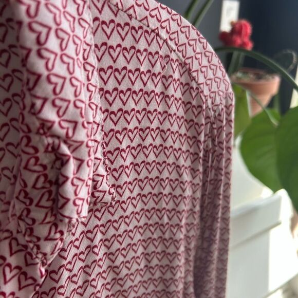 Just Living Heart All Over Print Relaxed Notched Collar Blouse S - Picture 9 of 15